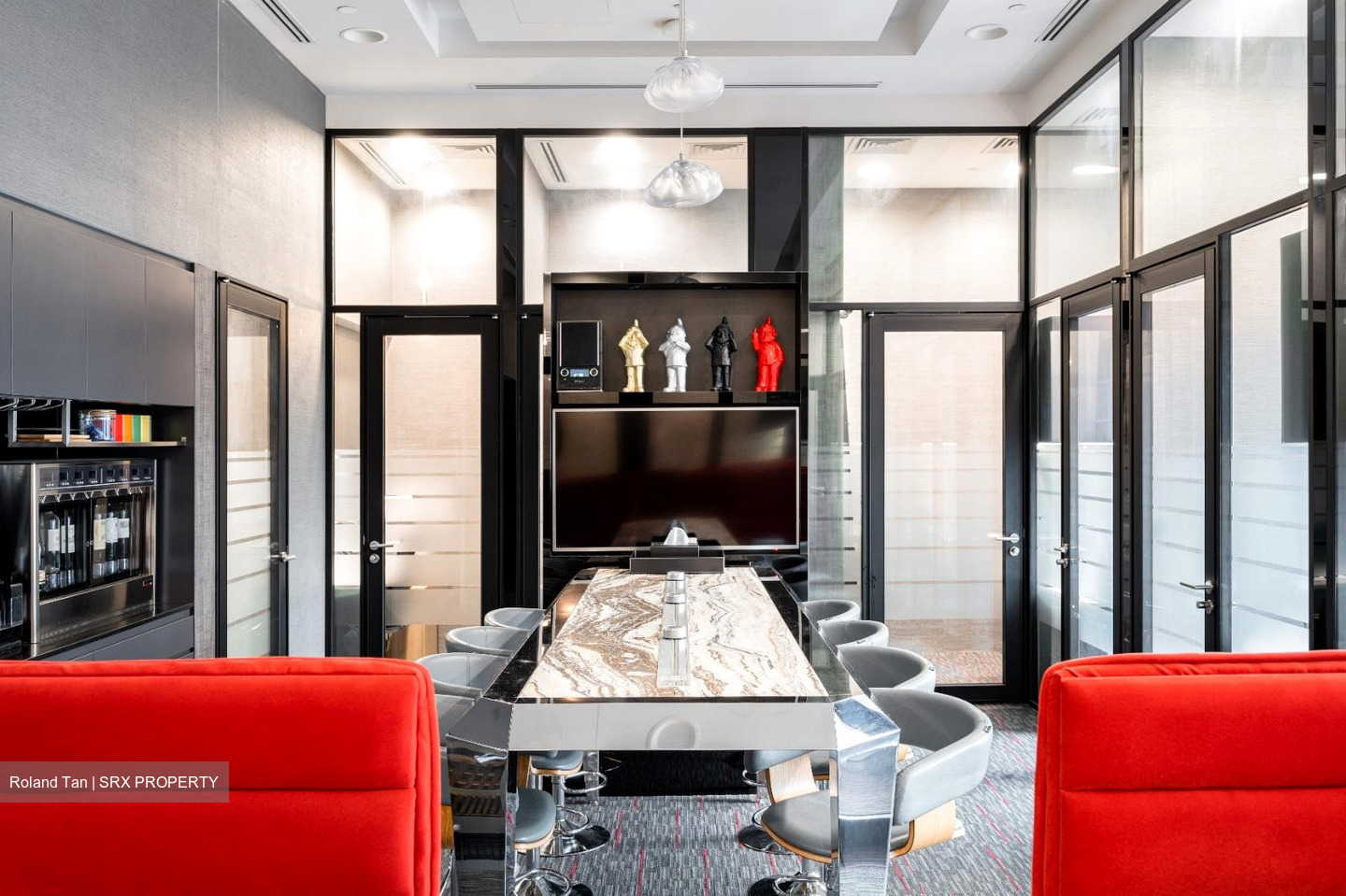 Robinson Square (D1), Office #561342711